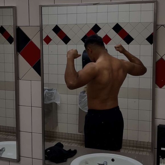 Meet your Posher, Jose - Picture 1 of 1